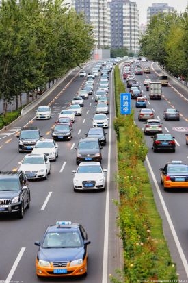 湖南省高速公路预计 7日返程车流量达到342.5万辆
