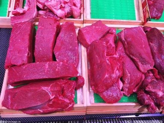 猪肉价持续降低催生“追加灌肠” 节前最实惠灌腊肠档期来了