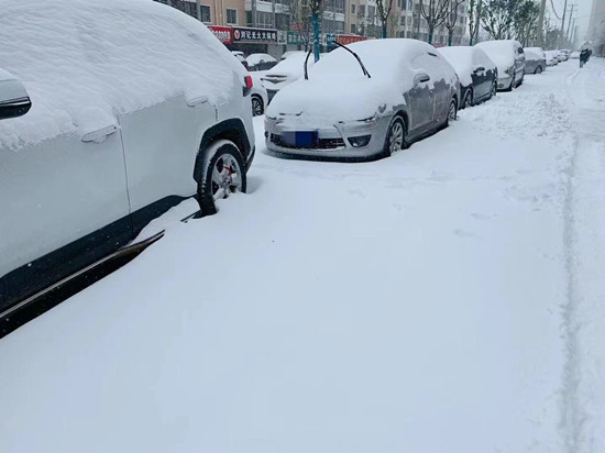 江苏迎战强降雪 昨日南京积雪深度达11厘米
