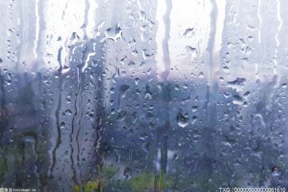 晚高峰时段广州多区发出暴雨橙色预警 多部门雨中排涝